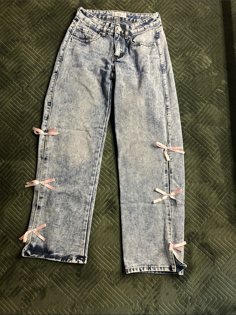 Light Wash Straight-Leg Jeans with Pink Bow Accents